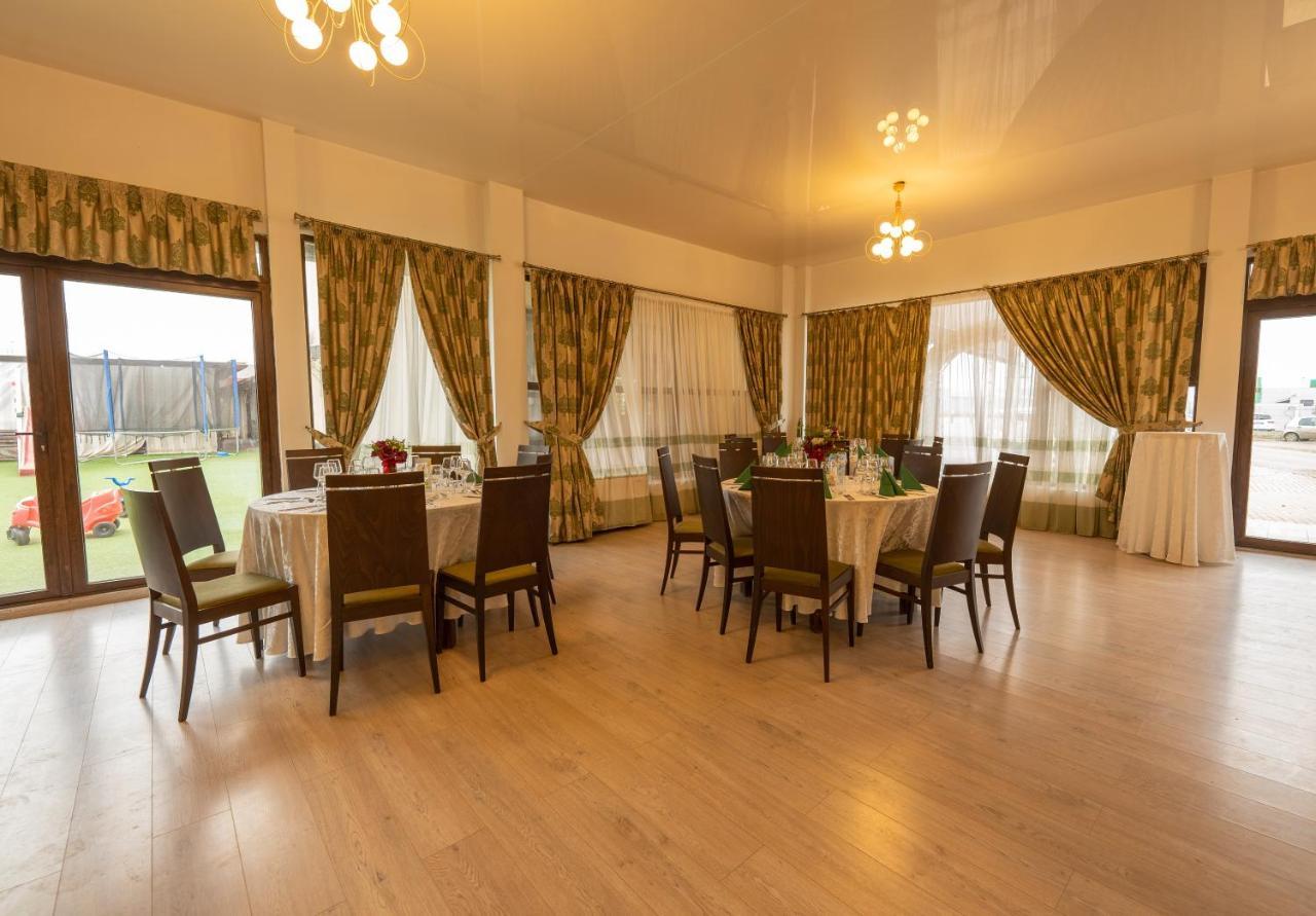 Hotel Coral Valea Lupului  Εξωτερικό φωτογραφία
